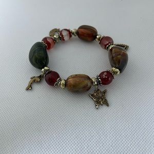 Chunky mix color glass bead and variety charms stretchy bracelet